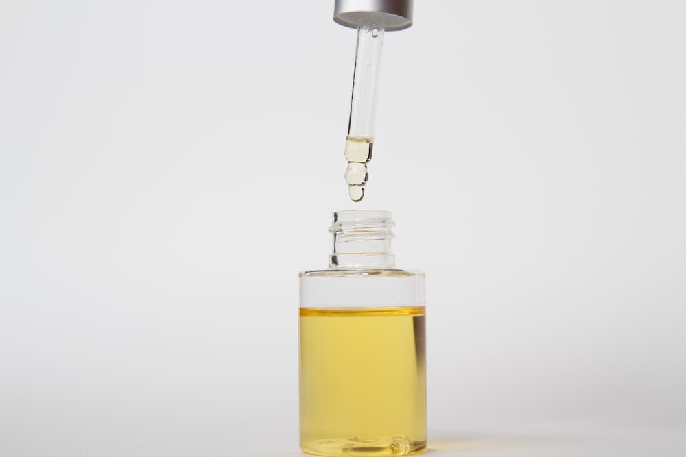 olive oil drops soften ear wax